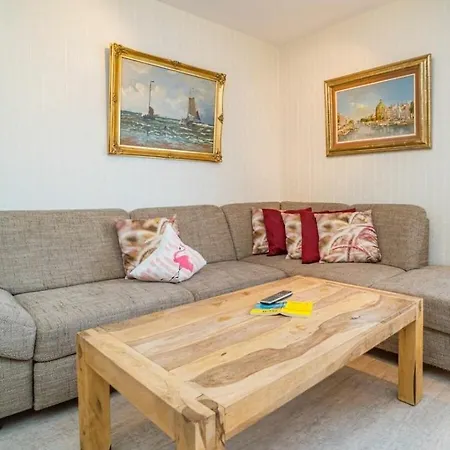 One-bedroom Holiday home *